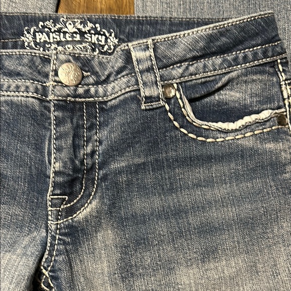 Paisley Sky Blue Boot Cut Jeans with Embroidery and Distressed Details. Size 6 - Picture 5 of 13
